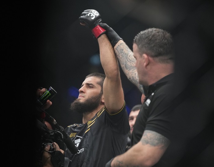 Hasil UFC: Islam Makhachev Bungkam Maicano, Pertahankan Sabuk Juara!