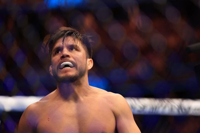 Rekap UFC Seattle – Henry Cejudo Kena Sial Bertubi-tubi, Song Yadong Warnai Akhir Perlawanan Eks Juara dengan Drama Colok Mata